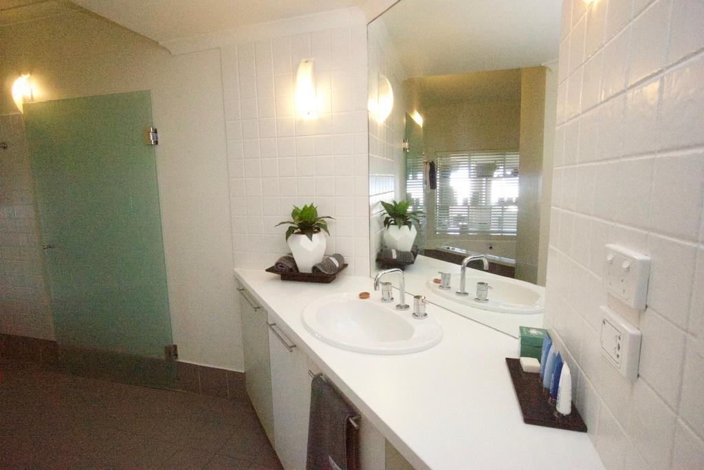 Lorne Beachfront Accommodation Екстериор снимка